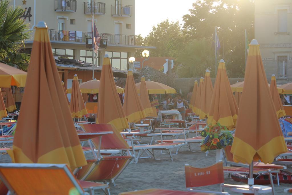 Hotel Brenta Viserbella di Rimini Exterior foto