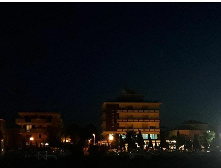 Hotel Brenta Viserbella di Rimini Exterior foto